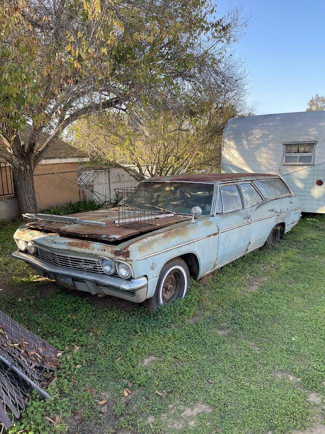 Chrovelet-impala-station-wagon-1964-1