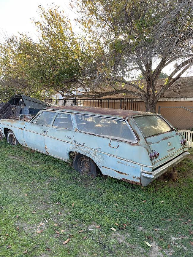 Chrovelet-impala-station-wagon-1964-3