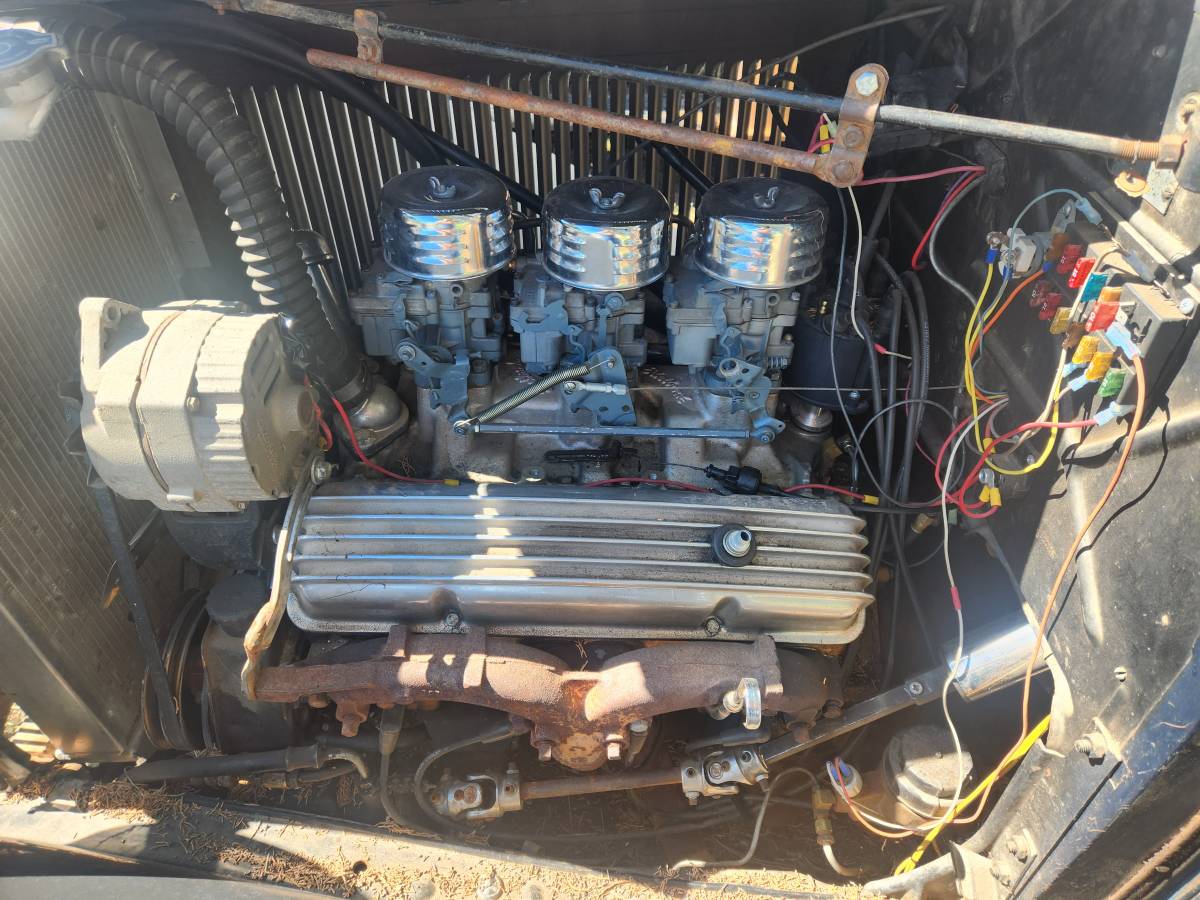 Chrysler-1932-black-4