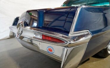 Chrysler-200-Series-1964-Sedan-21