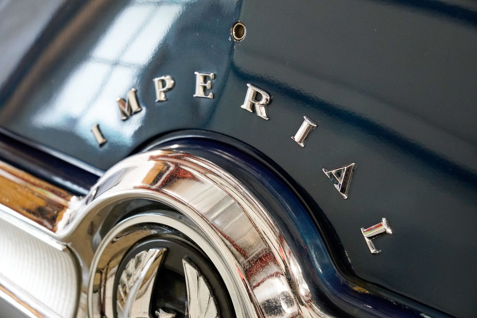 Chrysler-200-Series-1964-Sedan-32