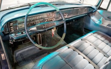 Chrysler-200-Series-1964-Sedan-9