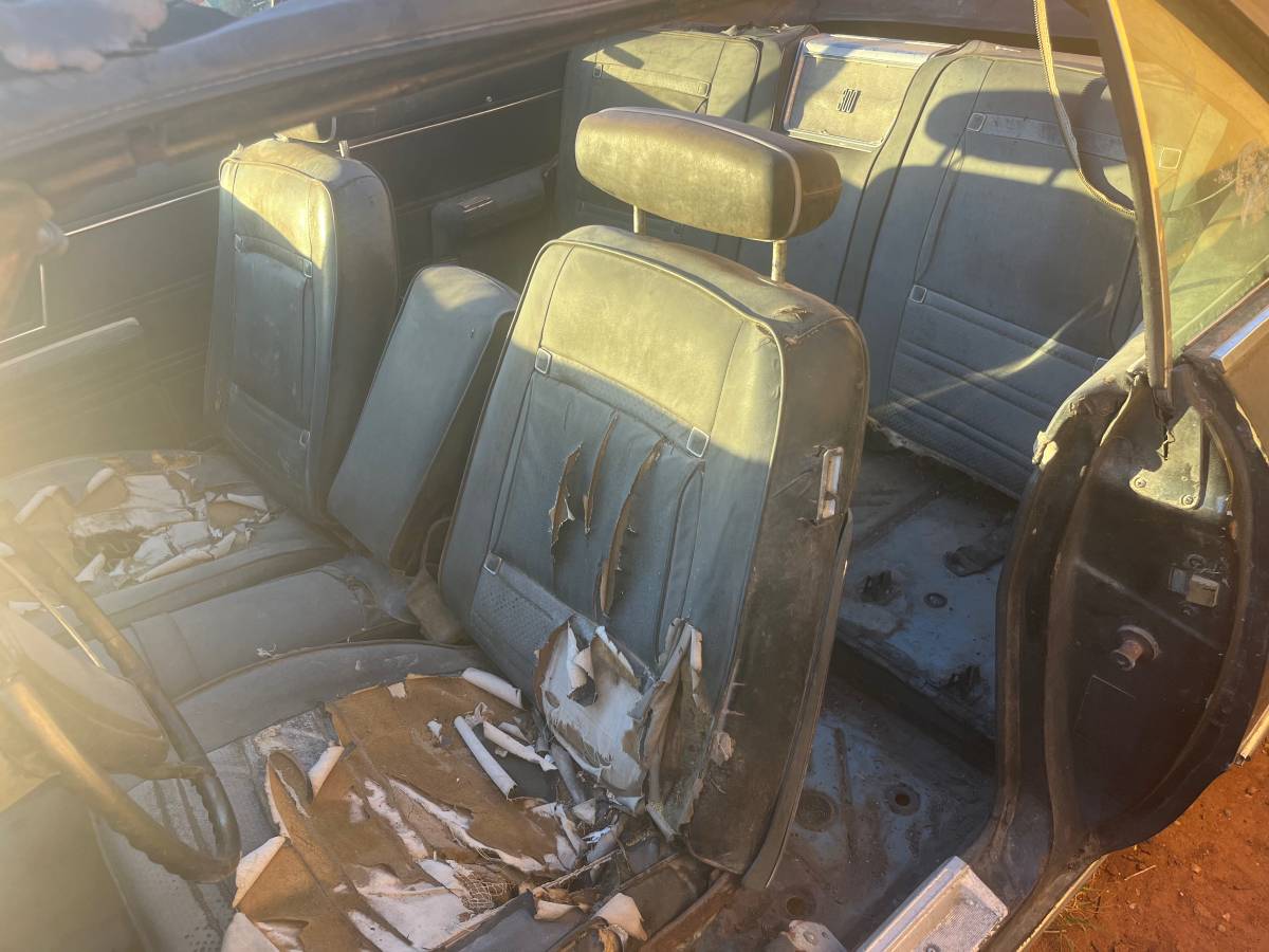 Chrysler-300-1969-black-1