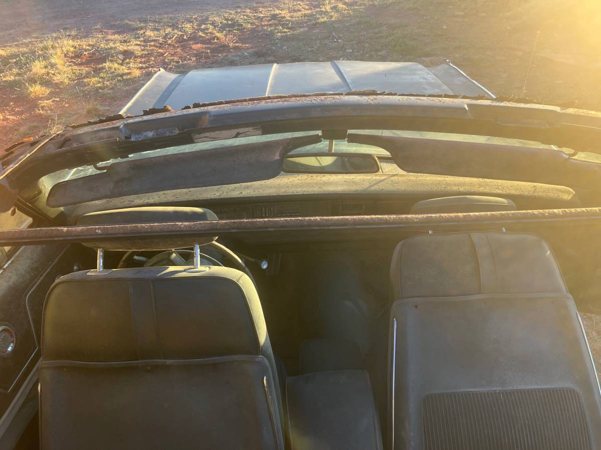 Chrysler-300-1969-black-23