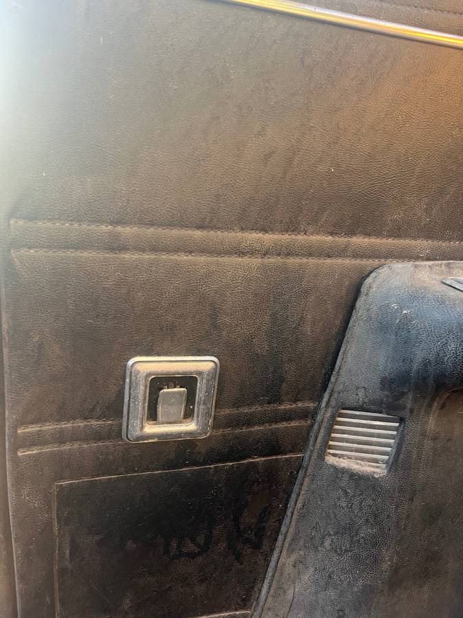 Chrysler-300-1969-black-8