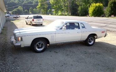 Chrysler-300-1979-white-10