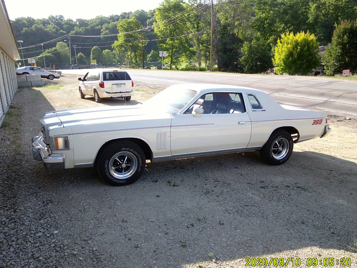 Chrysler-300-1979-white-10