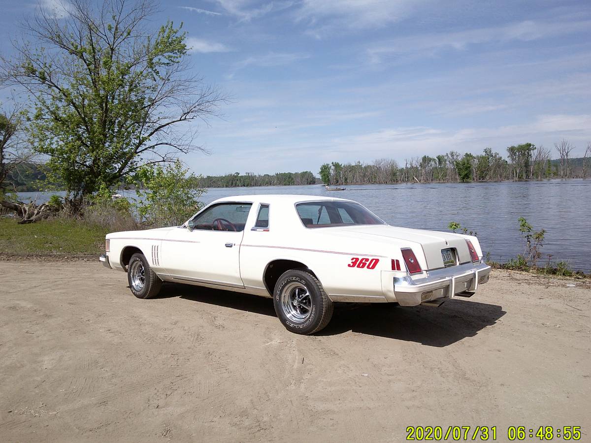 Chrysler-300-1979-white-5