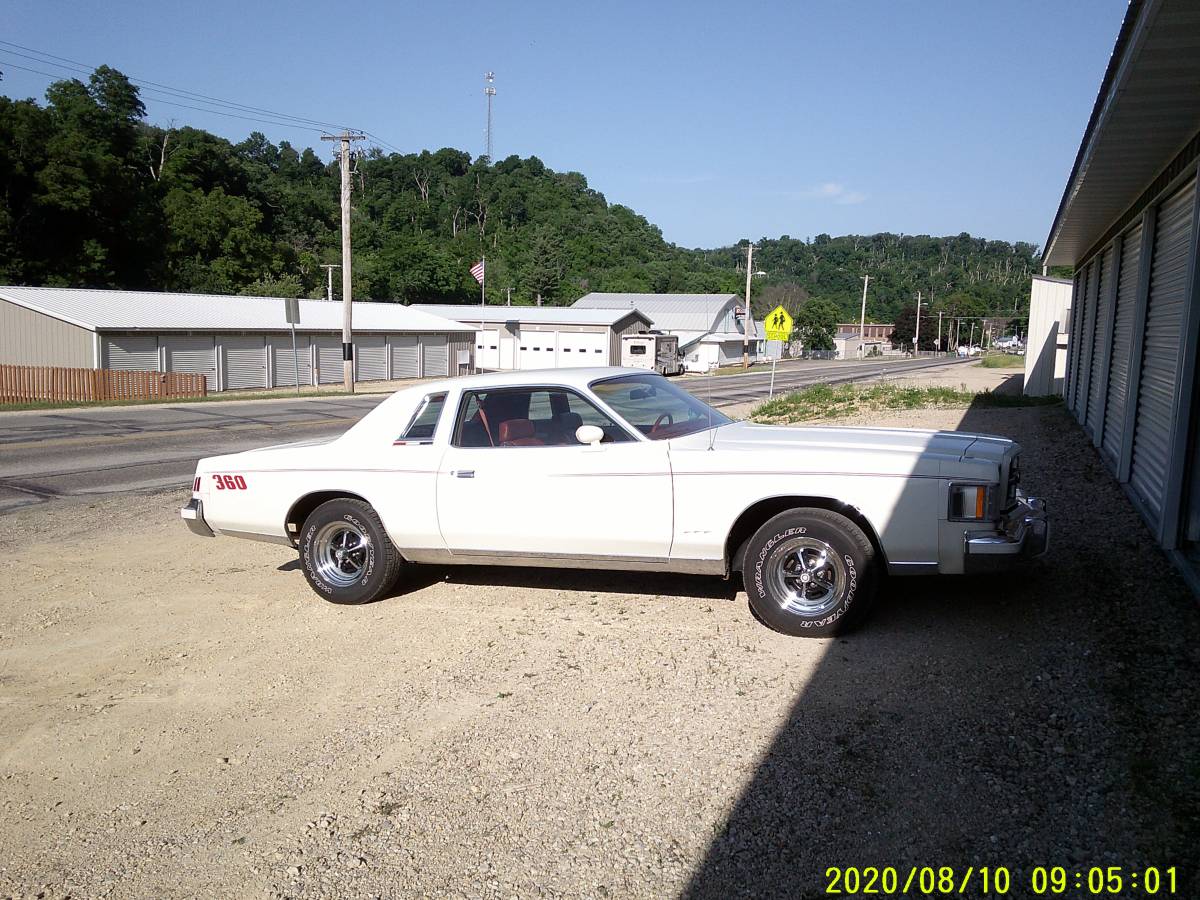 Chrysler-300-1979-white-9