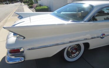 Chrysler-300g-1961-Alaskan-White-Cream-11