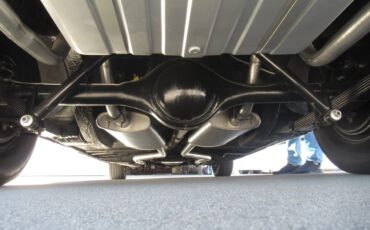 Chrysler-300g-1961-Alaskan-White-Cream-15