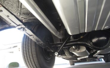 Chrysler-300g-1961-Alaskan-White-Cream-2