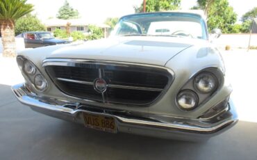 Chrysler-300g-1961-Alaskan-White-Cream-4