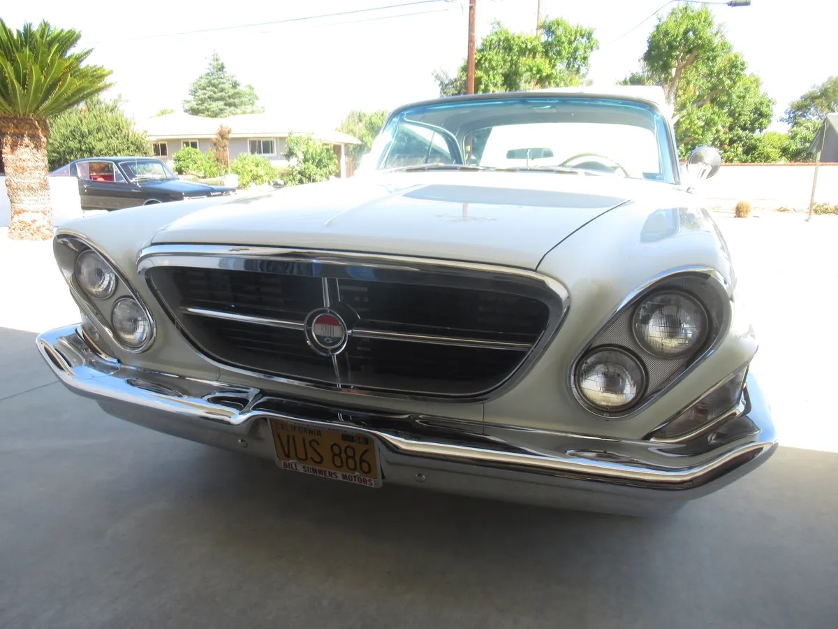 Chrysler-300g-1961-Alaskan-White-Cream-4