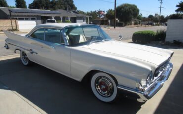 Chrysler-300g-1961-Alaskan-White-Cream-9
