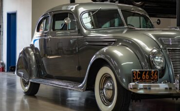Chrysler-Airflow-Series-C-17-1937-2-Door-Coupe-11