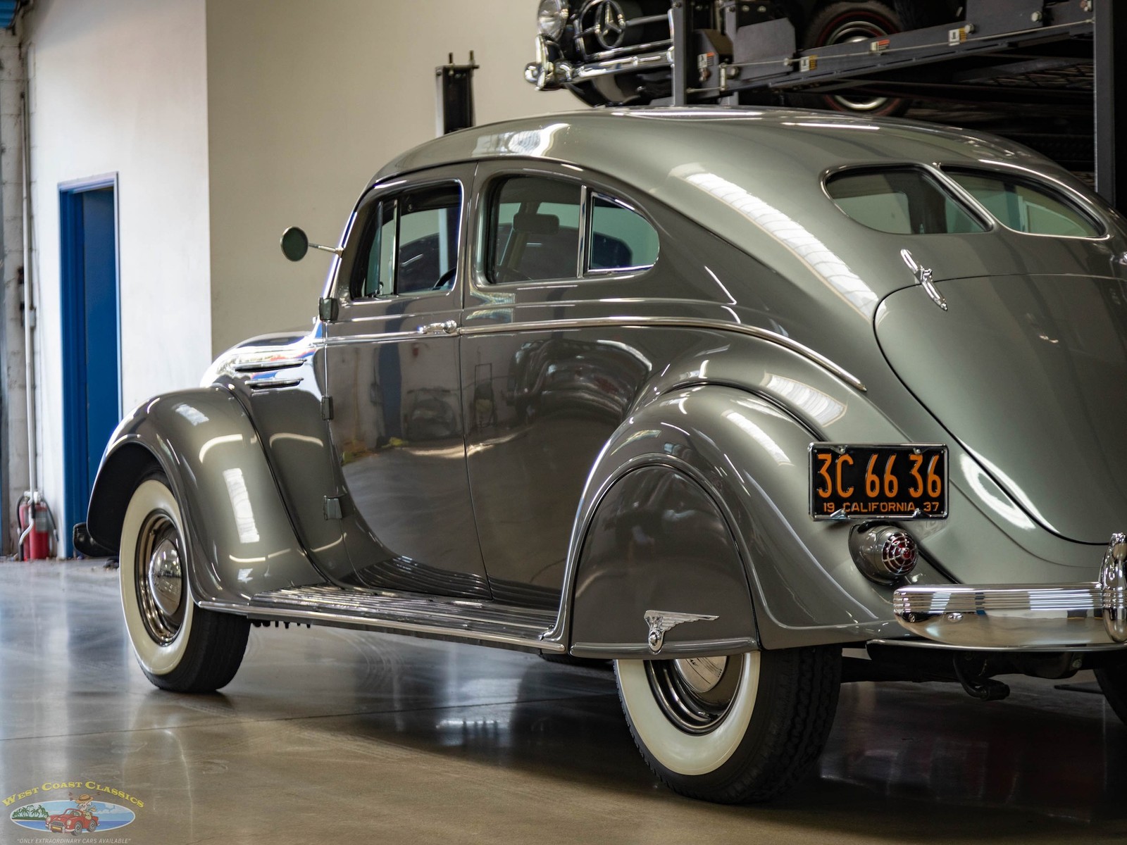 Chrysler-Airflow-Series-C-17-1937-2-Door-Coupe-22
