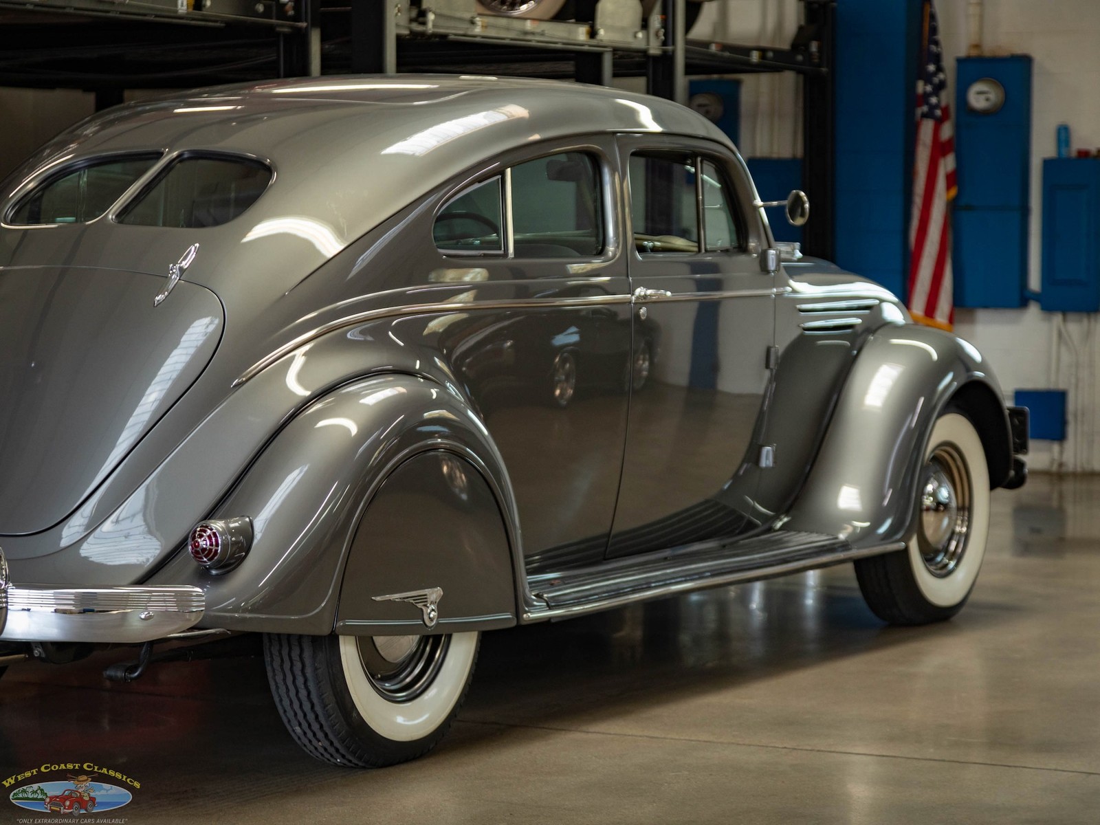 Chrysler-Airflow-Series-C-17-1937-2-Door-Coupe-26