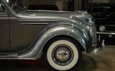 Chrysler-Airflow-Series-C-17-1937-2-Door-Coupe-3