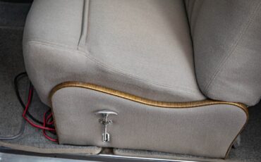 Chrysler-Airflow-Series-C-17-1937-2-Door-Coupe-30