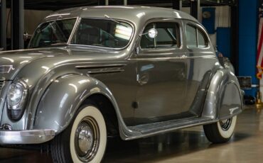 Chrysler-Airflow-Series-C-17-1937-2-Door-Coupe-9