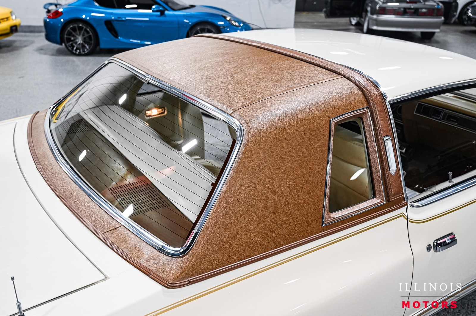 Chrysler-Cordoba-1978-Coupe-16