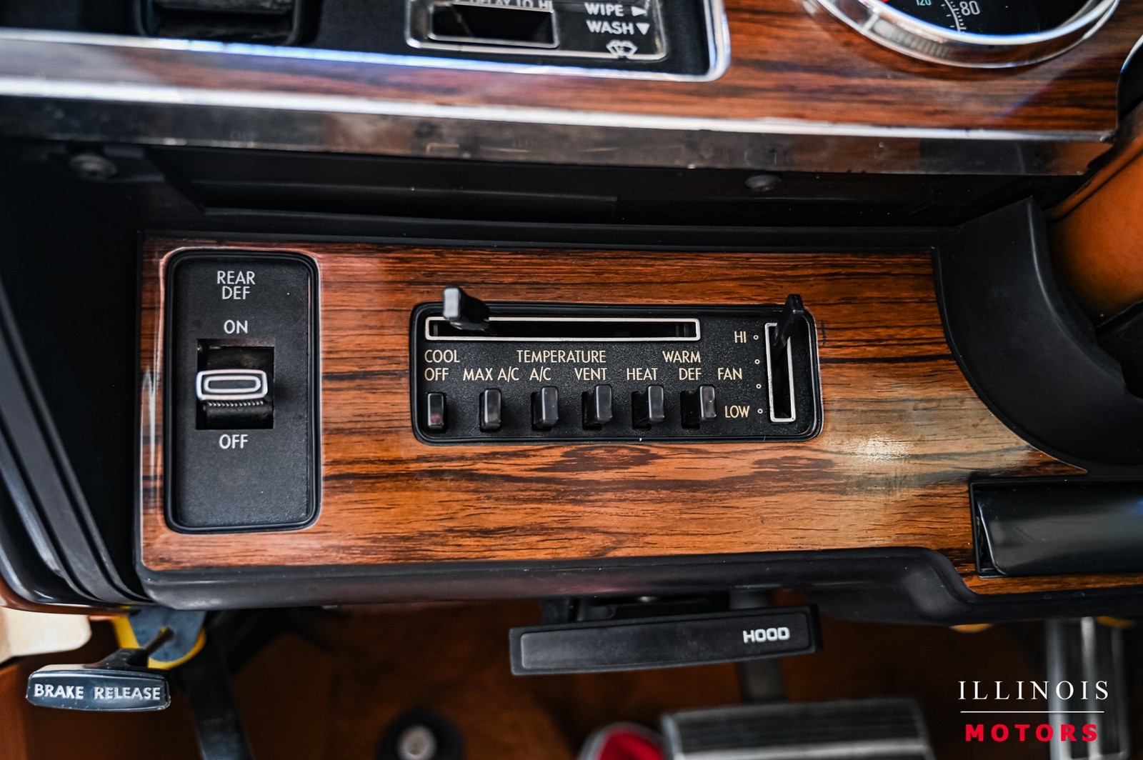 Chrysler-Cordoba-1978-Coupe-26