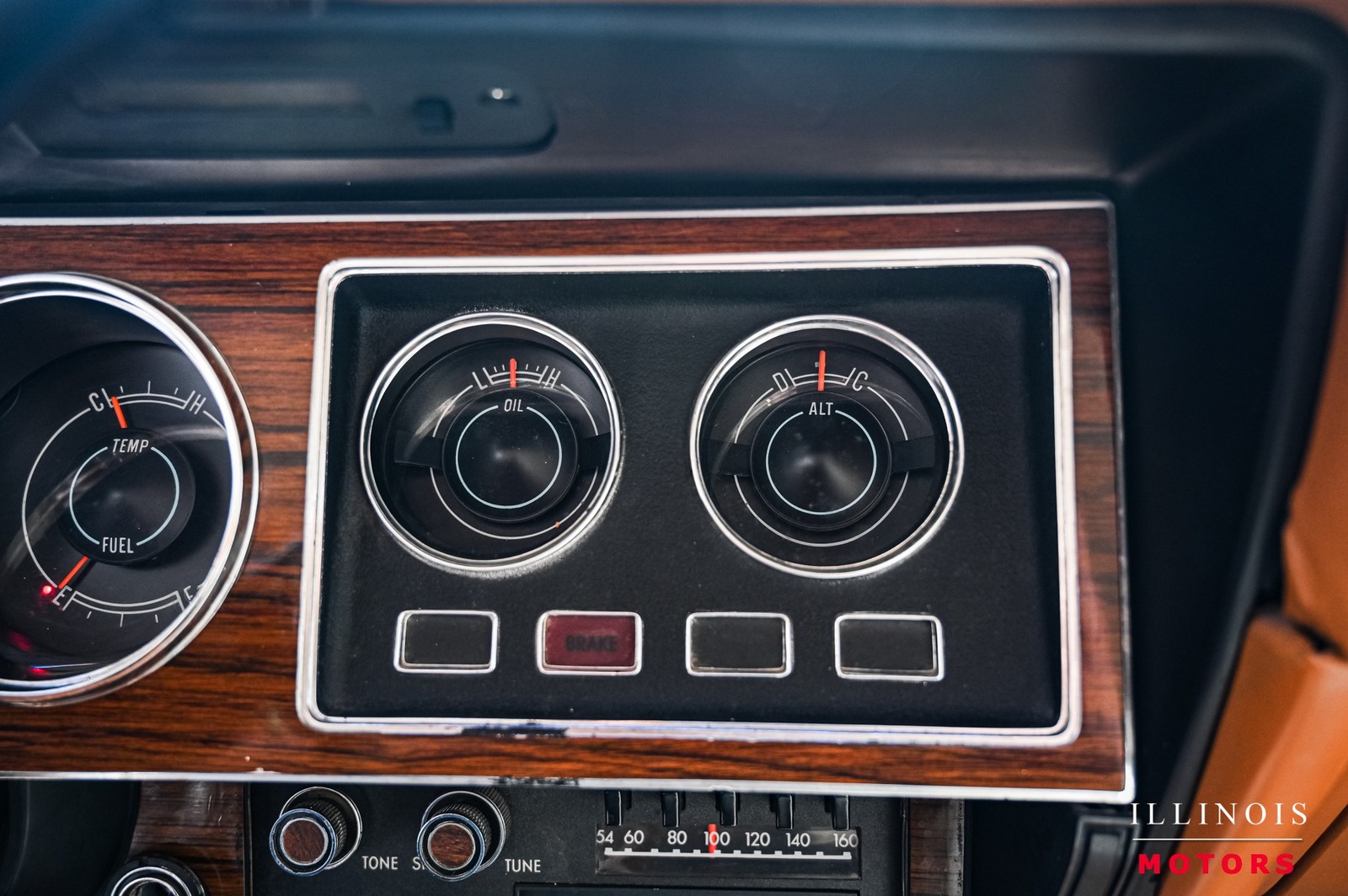 Chrysler-Cordoba-1978-Coupe-29