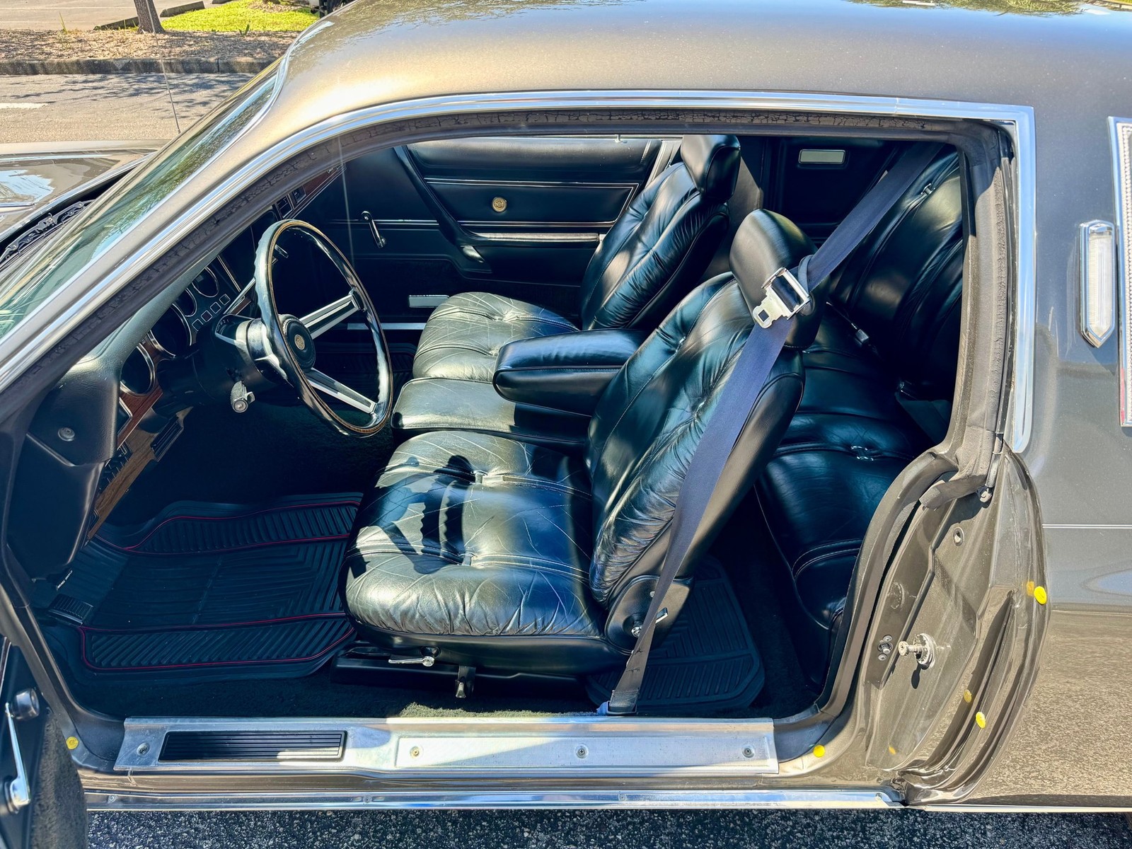 Chrysler-Cordoba-1978-Coupe-3