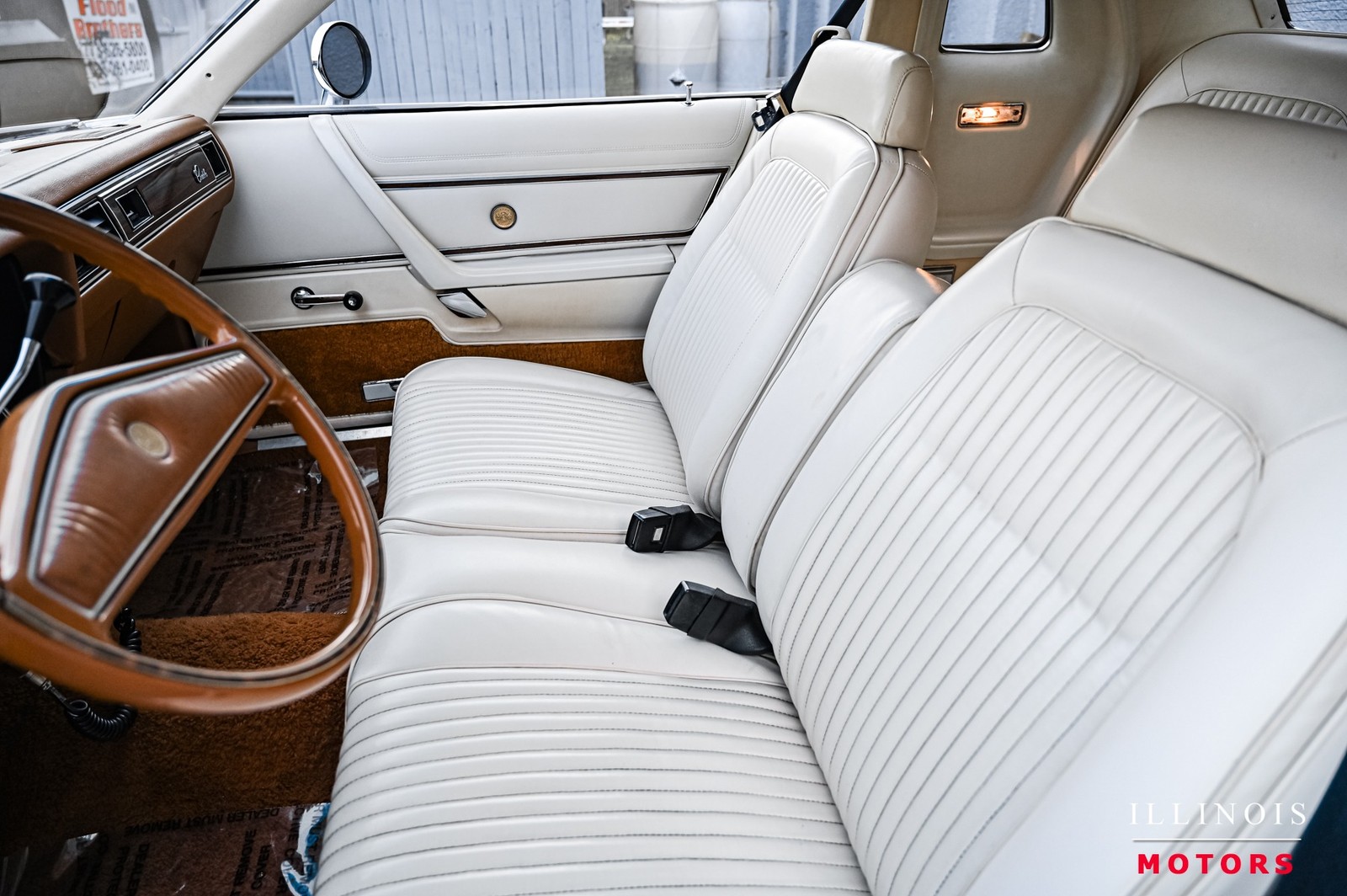 Chrysler-Cordoba-1978-Coupe-32