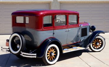 Chrysler-DeSoto-1930-Sedan-31