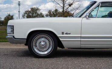 Chrysler-Imperial-1967-2-Door-27