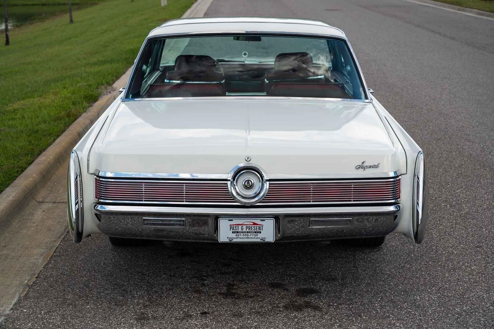 Chrysler-Imperial-1967-2-Door-4