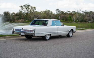 Chrysler-Imperial-1967-2-Door-5