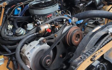 Chrysler-Imperial-1982-2-dr-21