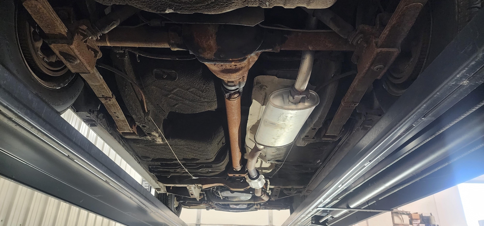 Chrysler-Imperial-1982-2-dr-27