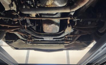 Chrysler-Imperial-1982-2-dr-30