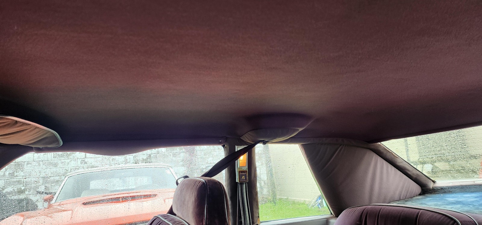 Chrysler-Imperial-1982-2-dr-38