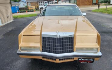 Chrysler-Imperial-1982-2-dr-7