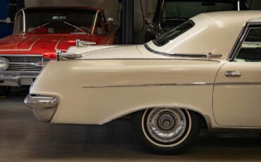Chrysler-LeBaron-1962-4-Door-Hardtop-1