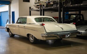 Chrysler-LeBaron-1962-4-Door-Hardtop-24