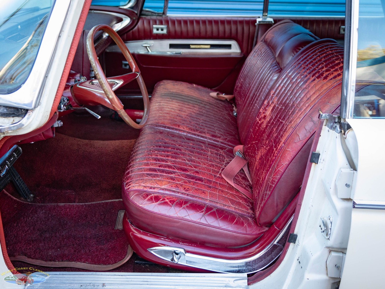 Chrysler-LeBaron-1962-4-Door-Hardtop-30