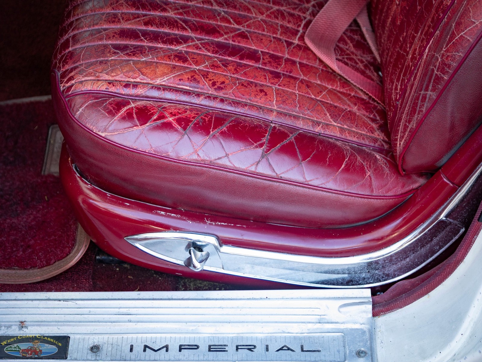 Chrysler-LeBaron-1962-4-Door-Hardtop-31