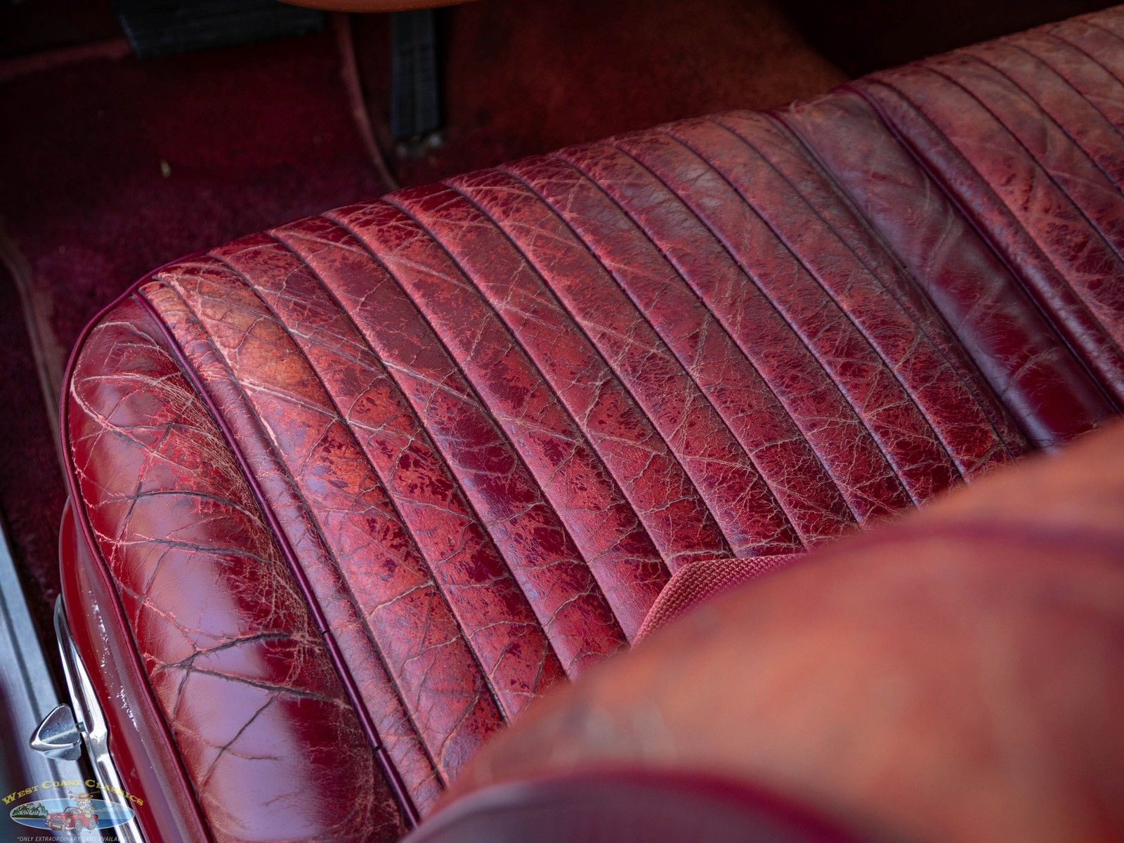 Chrysler-LeBaron-1962-4-Door-Hardtop-33