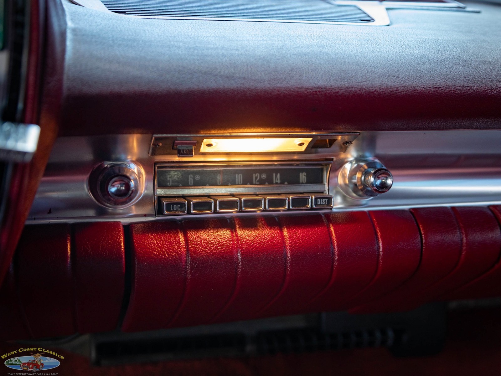 Chrysler-LeBaron-1962-4-Door-Hardtop-38