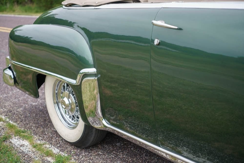 Chrysler-New-Yorker-1951-Convertible-12