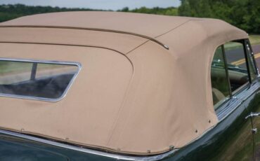 Chrysler-New-Yorker-1951-Convertible-13