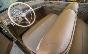 Chrysler-New-Yorker-1951-Convertible-14