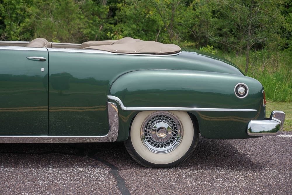 Chrysler-New-Yorker-1951-Convertible-36