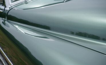 Chrysler-New-Yorker-1951-Convertible-9